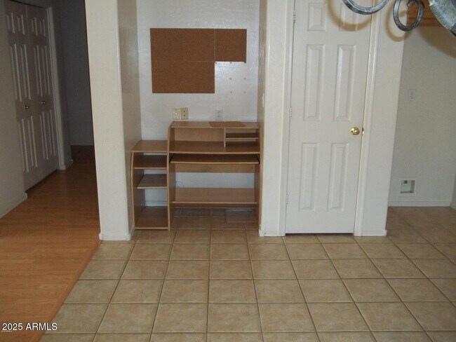 Building Photo - 2037 E Riviera Dr
