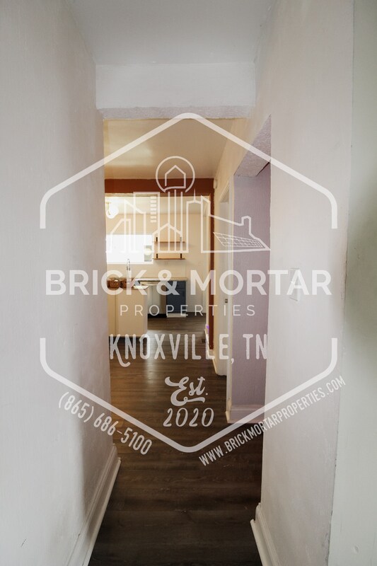 Building Photo - 427 E Caldwell Ave