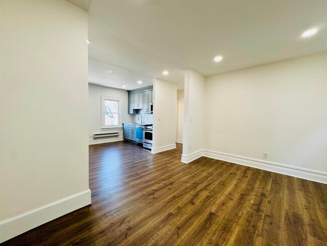 Building Photo - 69 W 39th St