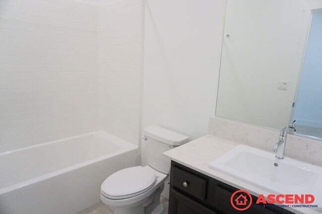 Building Photo - *Move In Special* -Gorgeous new build home...