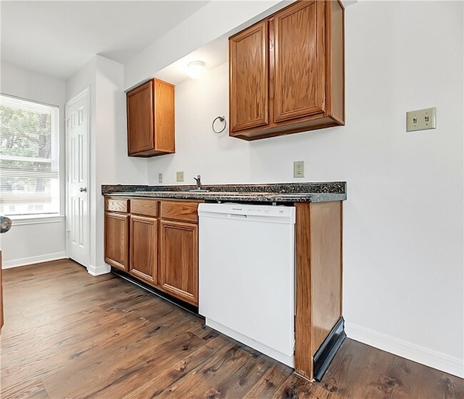 Building Photo - 1201 Autumn Cir