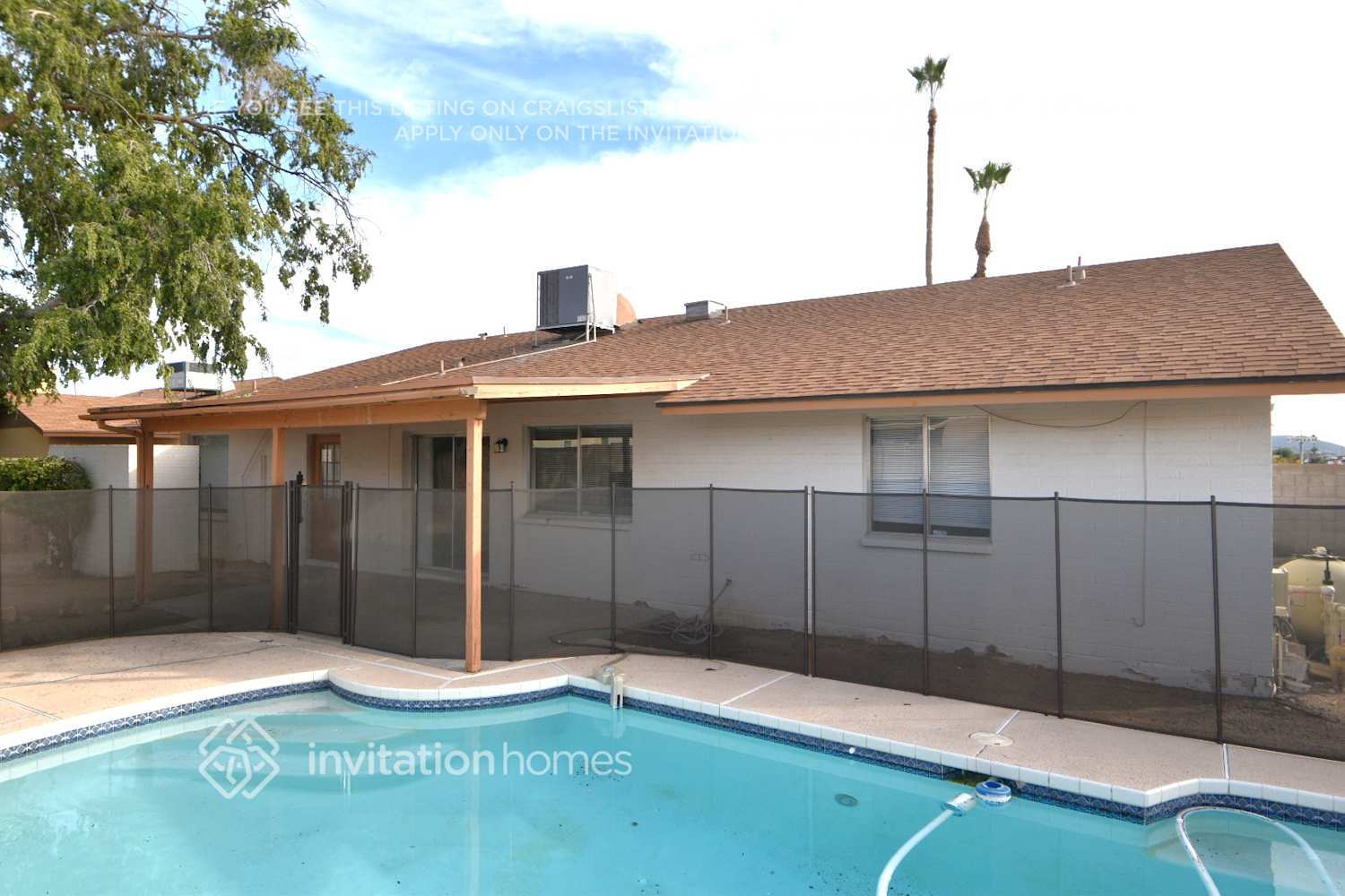 Building Photo - 1208 W Topeka Dr