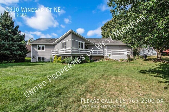 Building Photo - Available Now | 4 Bedroom 2.5 Bath Single ...