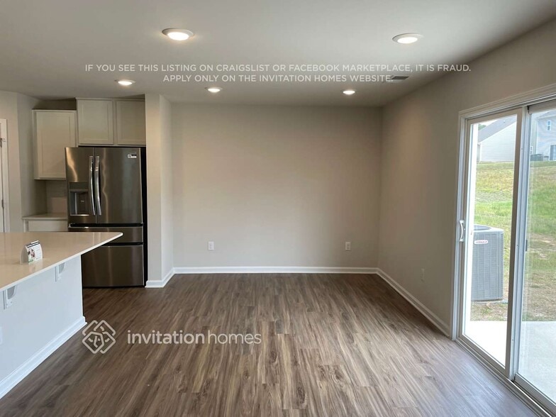 Building Photo - 1125 Woodhouse Dr