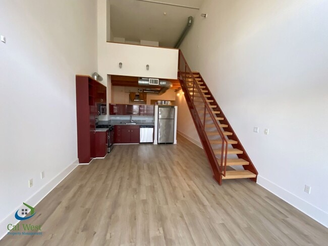 Building Photo - $3295.00 - Luxury 1/1.5 Santana Row with Bonus room