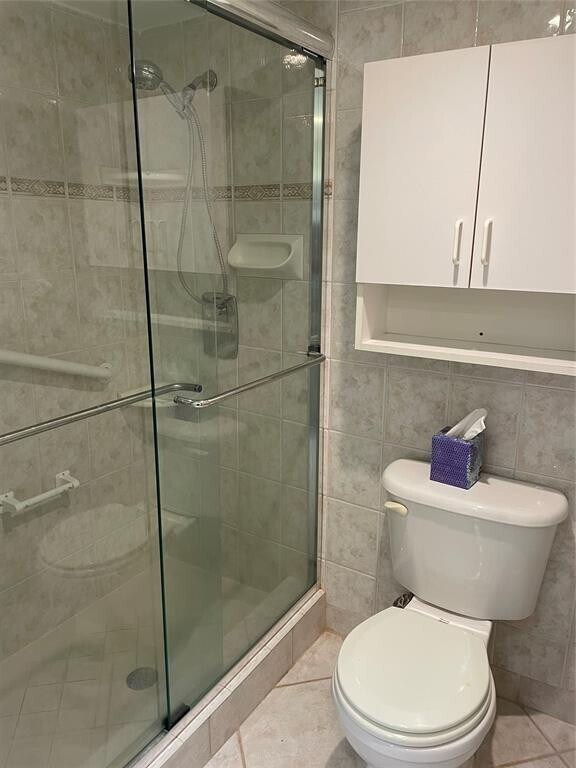 Building Photo - 336 N Birch Rd