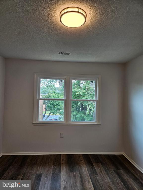 Building Photo - 6322 Bentham Ct