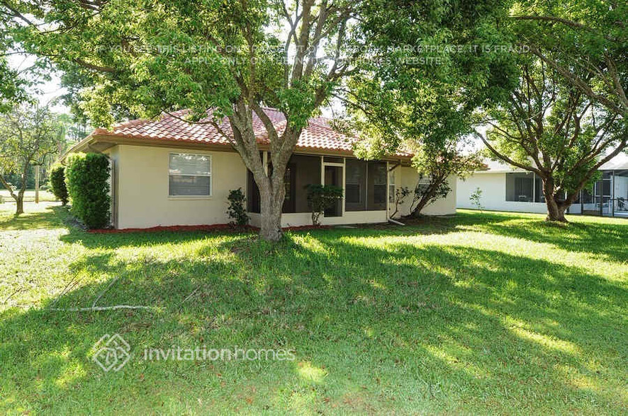 Building Photo - 5909 Redhawk Dr