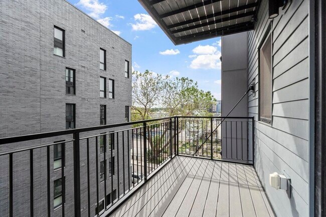 Building Photo - 30 Penniman Rd