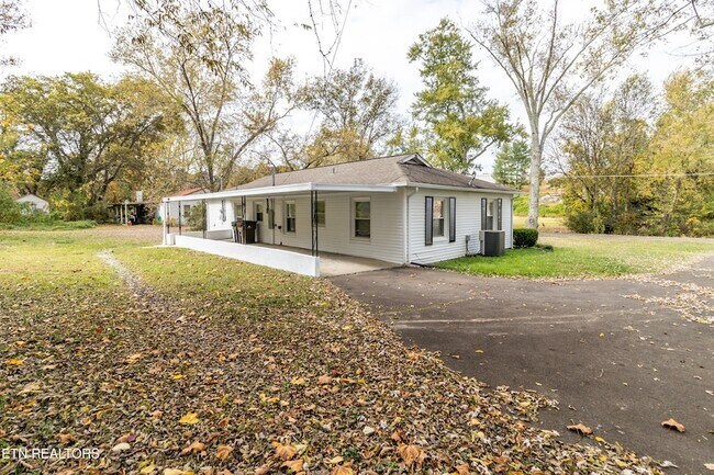 Building Photo - 6520 Jackie Ln