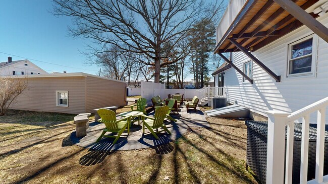 Building Photo - 2 A Cedar Dr