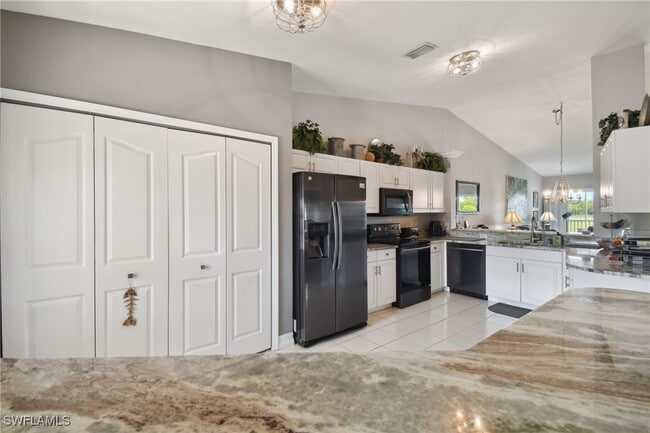 Building Photo - 9165 Michael Cir