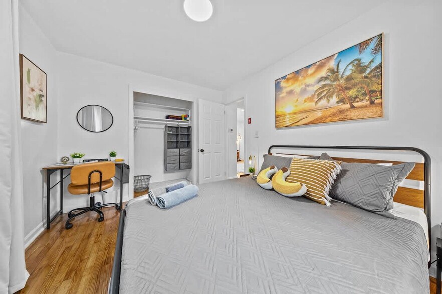 Building Photo - 172 Cherry St