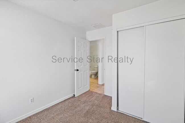 Building Photo - 7737 W Hazelwood St