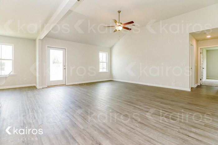 Building Photo - 105 Paper Birch Dr