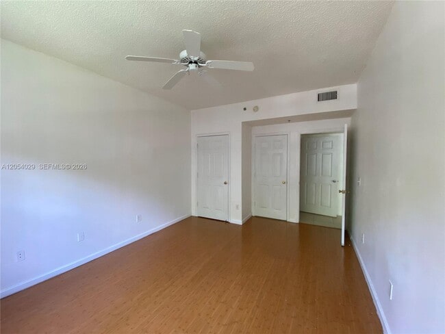 Building Photo - 3165 NE 184th St