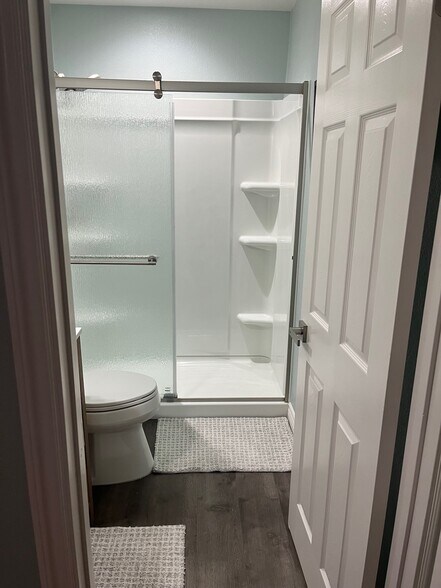 Building Photo - 24940 Butterchurn Rd