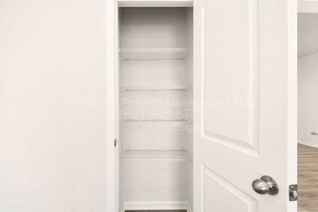 Building Photo - 1227 Southern Sugar Dr