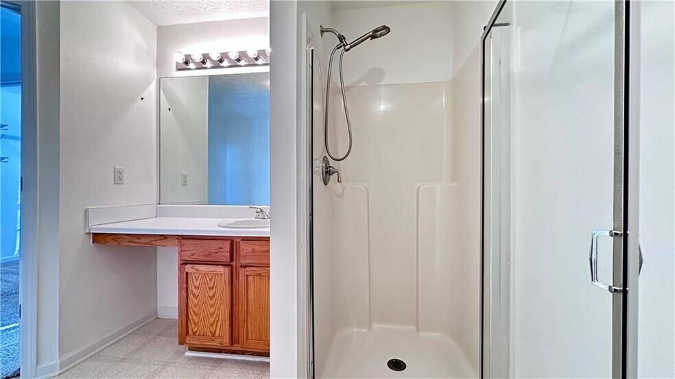 Building Photo - 6243 Shoreview Cir