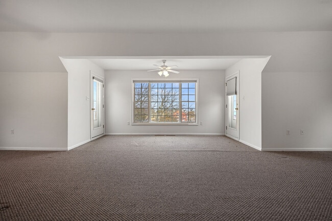 Building Photo - 93 Wyatt St