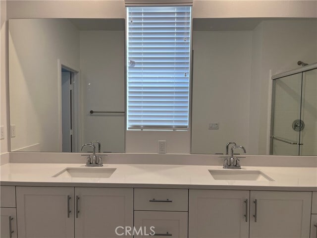 Building Photo - 4041 Pomelo Dr