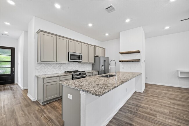 Building Photo - 4743 Glen Isle Dr