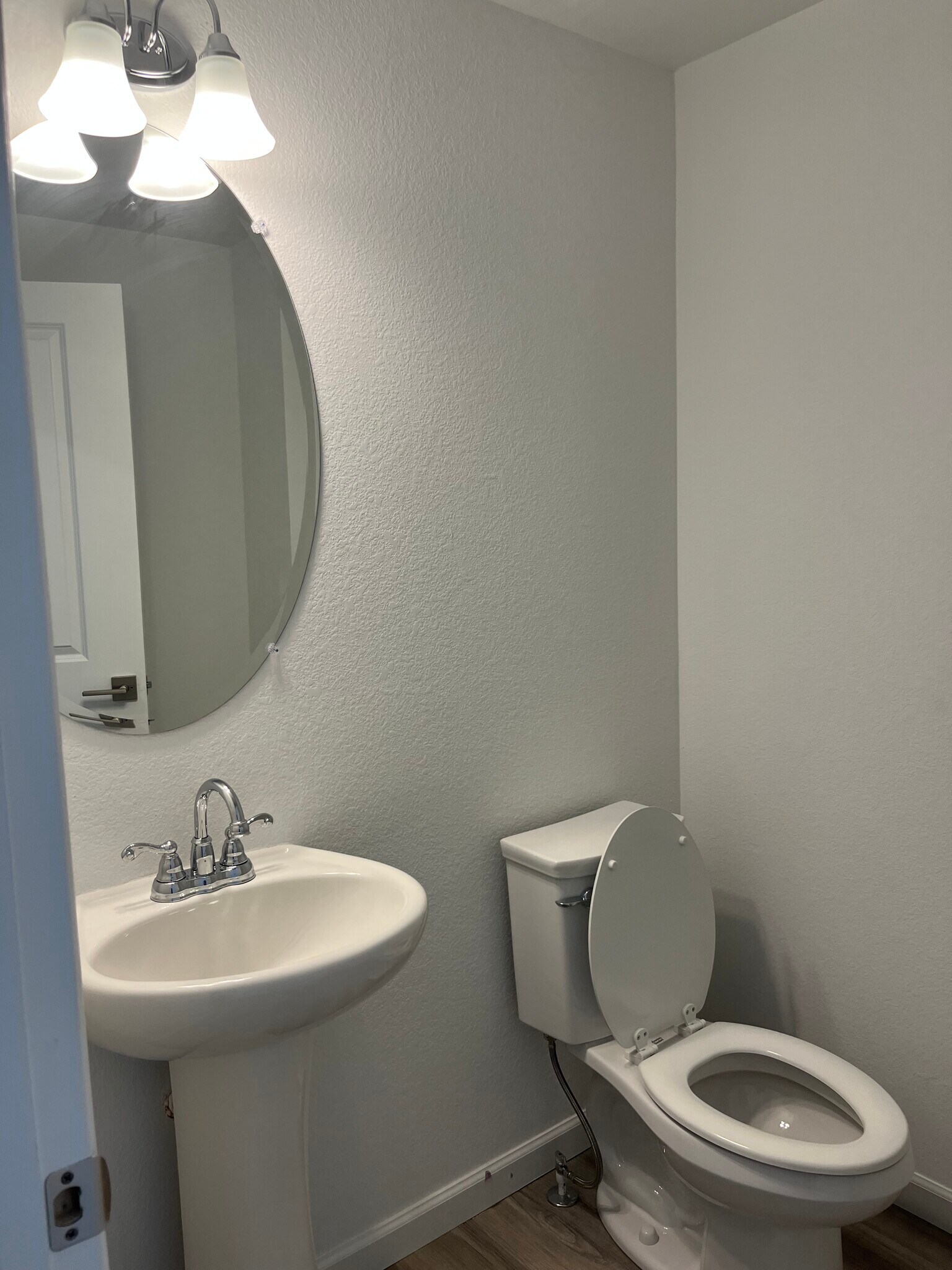 Building Photo - 1910 Rosen Dr