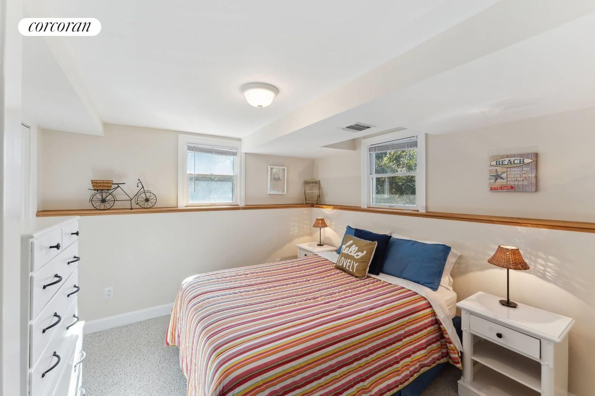 Building Photo - 64 Tanners Neck Ln