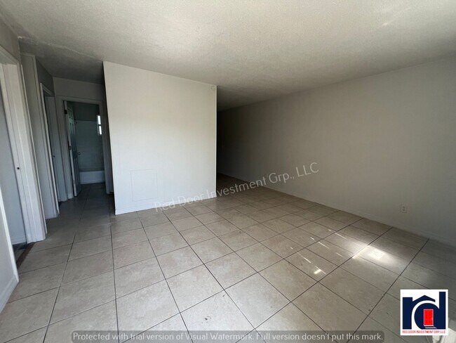 Building Photo - 3105 Ave T