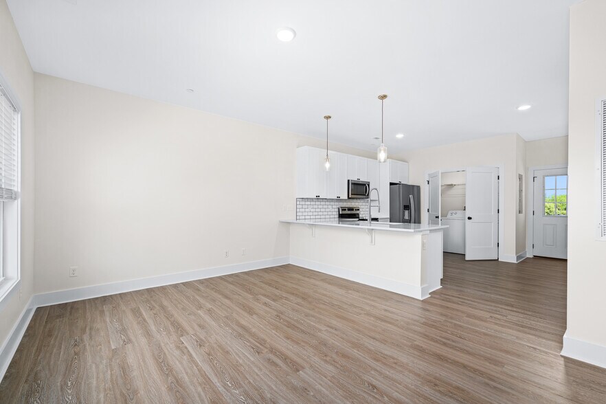 Building Photo - 1422 Spring Pointe Ln