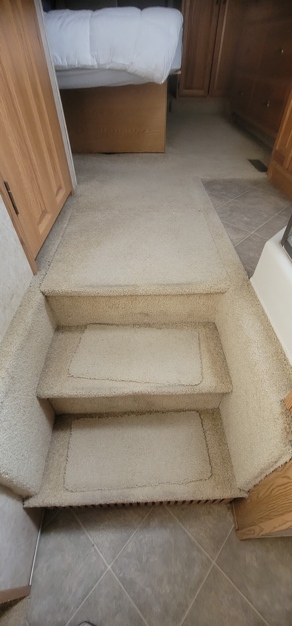 Building Photo - 218 W Carson St