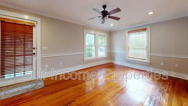 Building Photo - 1422 17th St W