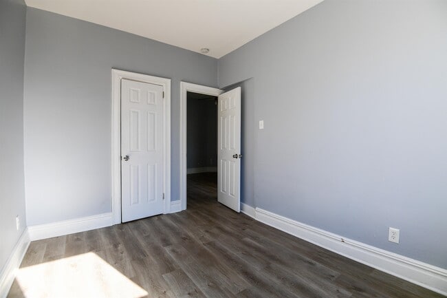 Building Photo - 153 Sterling Ave