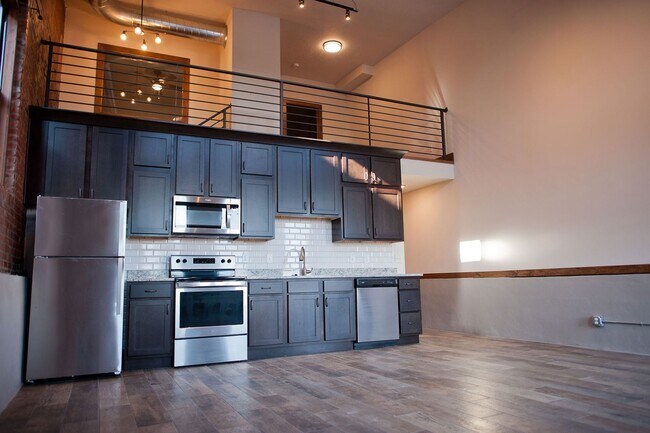 Building Photo - Union Biscuit West - 104