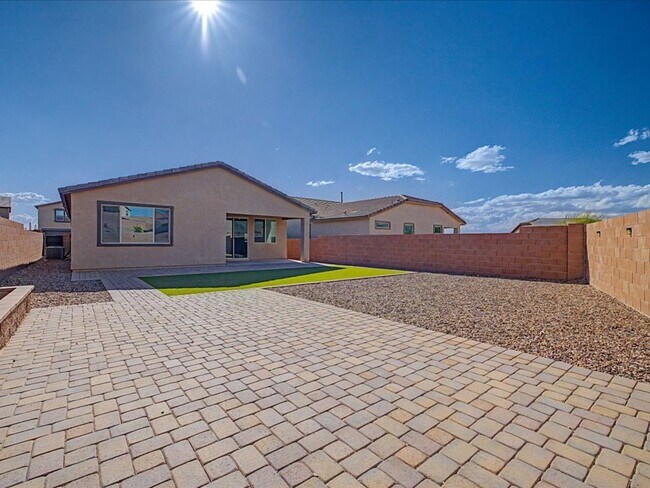 Building Photo - Spacious 4-Bedroom Home in Rocking K with Modern Finishes & Resort-Style Community Amenities!