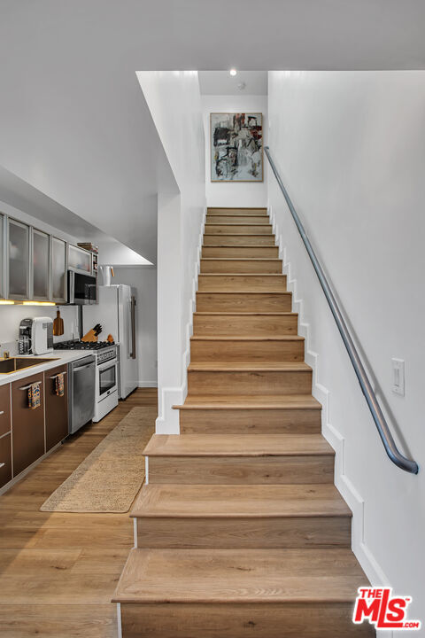 Building Photo - 5806 Waring Ave