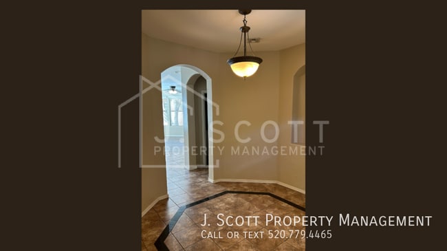 Building Photo - 4266 E Lexington Ave