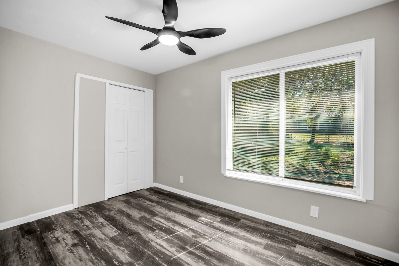 Building Photo - 125 Vandenburg Dr