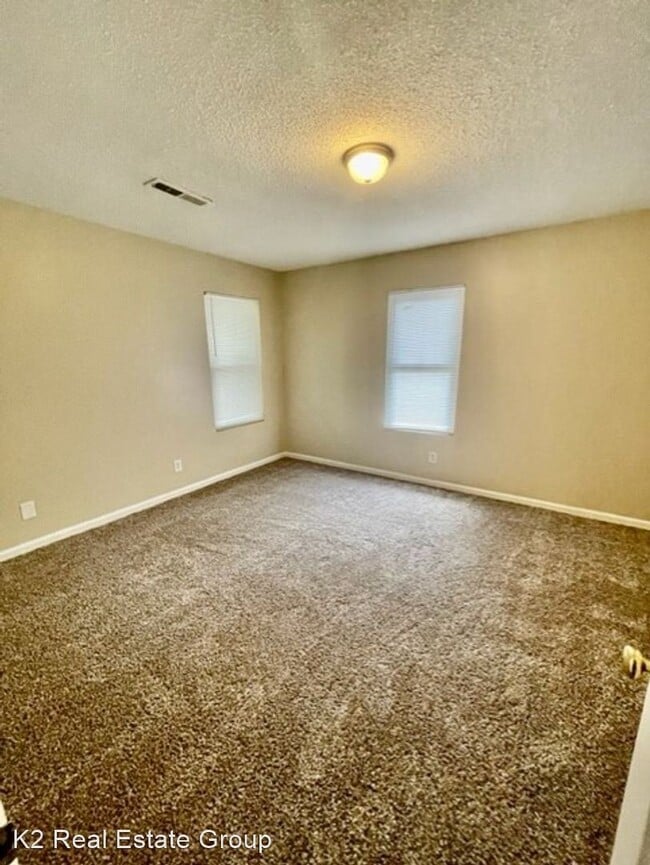 Building Photo - 3 br, 2 bath House - 9210 E William Thomas...