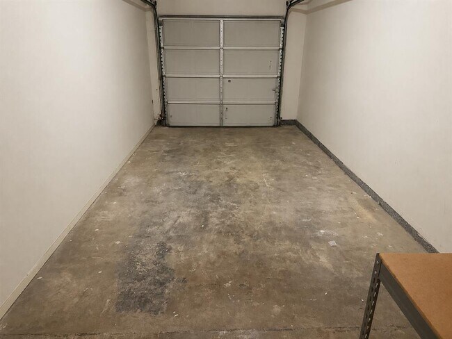 Building Photo - 8205 West Gate Blvd