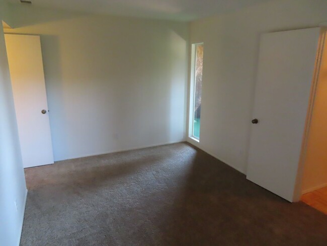 Building Photo - Mission Valley 3 Bedroom Condo