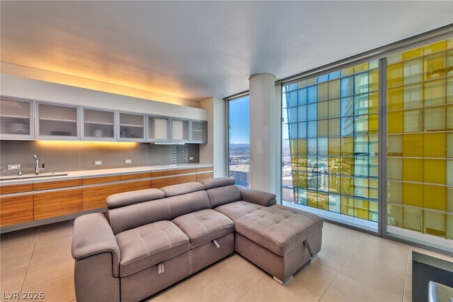 Building Photo - 3722 S Las Vegas Blvd