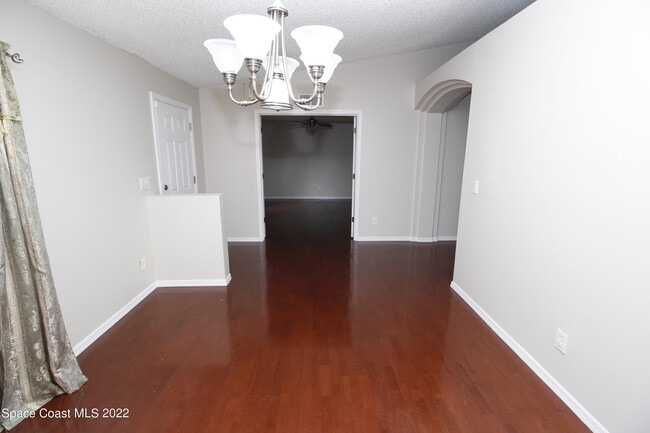 Building Photo - 3291 San Jose Ave SE