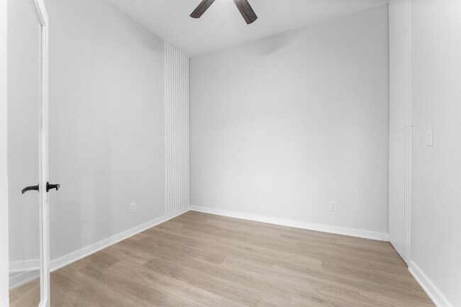 Building Photo - 14839 Spica Ct