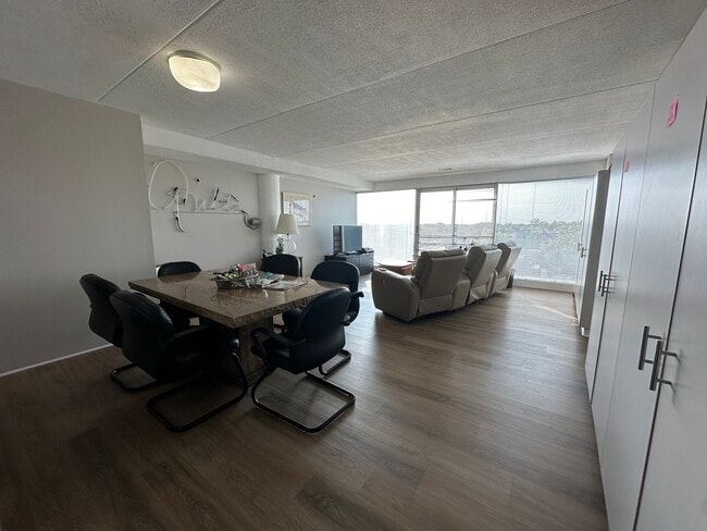 Building Photo - 1770 1st St