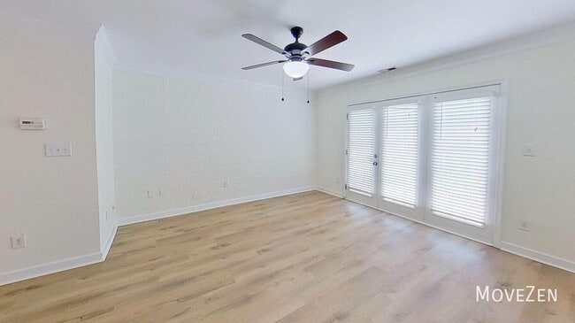 Building Photo - 1336 Green Oaks Ln