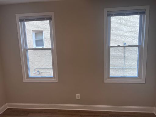 Building Photo - 8611 Flower Ave - Unit 1  - Sunny 2 Bed in Tacoma Park!  Pet’s Allowed! Parking!