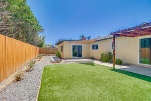 Building Photo - 9813 Medina Dr