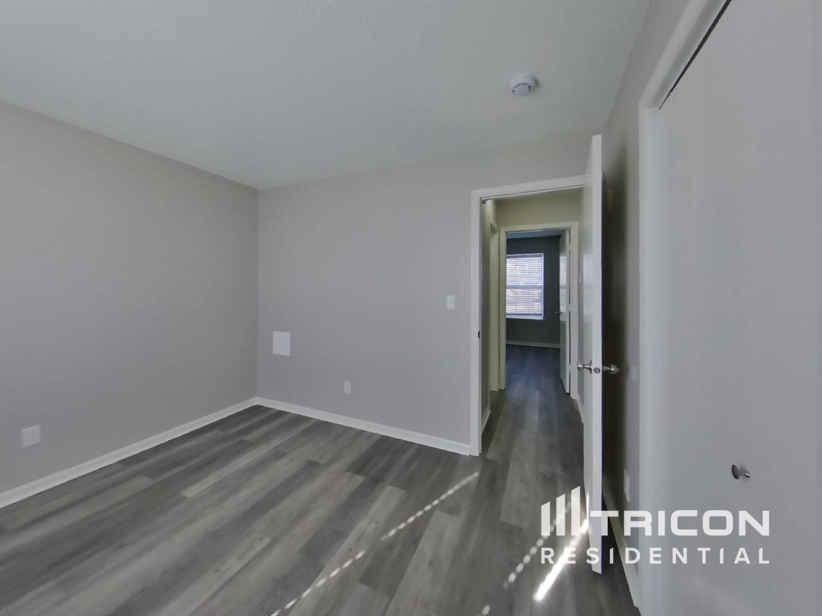 Building Photo - 701 Millbrook Dr