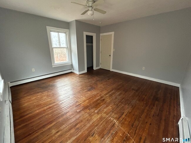 Building Photo - 162 Pinney Hill Rd